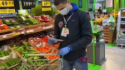 Игрок «СКА-Нева» Тимур Ибрагимов помог пенсионерке купить продукты и лекарства