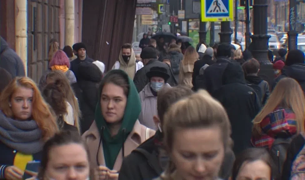В Петербурге выздоравливающих в 1,5 раза больше, чем заболевающих COVID-19 - tvspb.ru