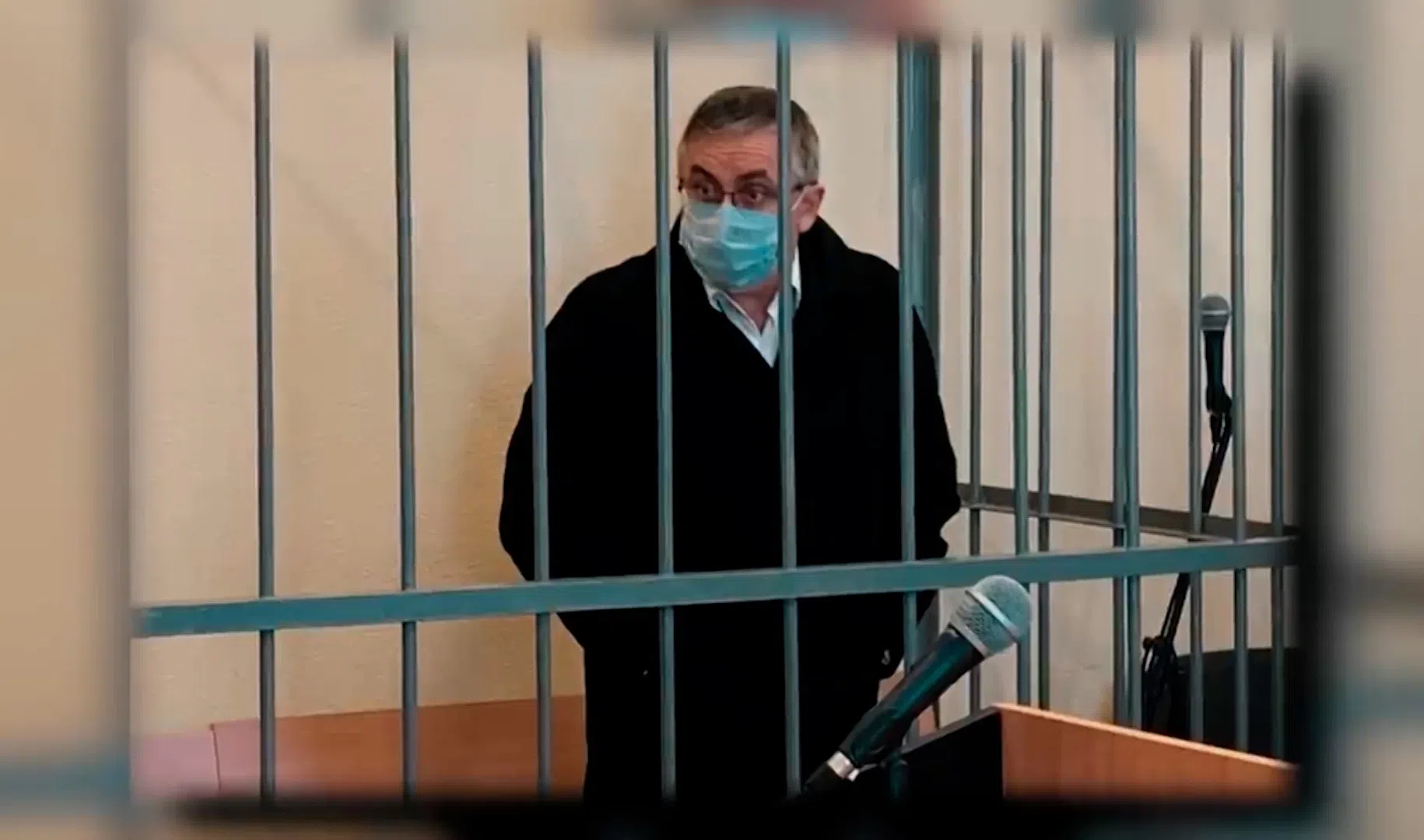 Отпустили из зала суда. Суд Земченкова Петербург. Отпустили в зале суда.