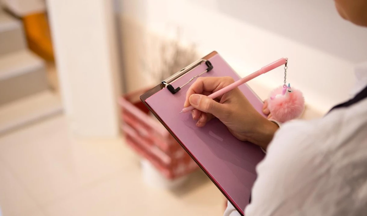 В Петербурге определят лучших работников сферы торговли и услуг - tvspb.ru