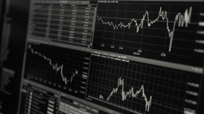 Центробанк прекратил покупку иностранной валюты на внутреннем рынке