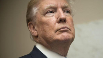 Трамп рукоплескал себе шесть минут подряд после выступления в Конгрессе