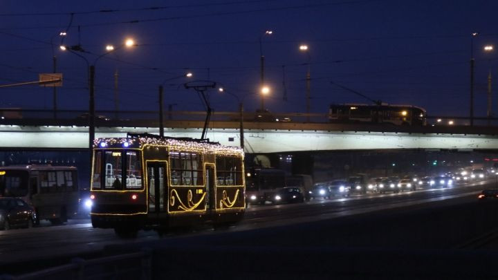 Работа общественного транспорта в новогоднюю ночь | Телеканал Санкт-Петербург