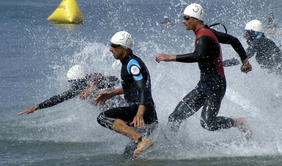 Для любителей триатлона запускают проект 4 Islands Swimrun St.Petersburg - tvspb.ru