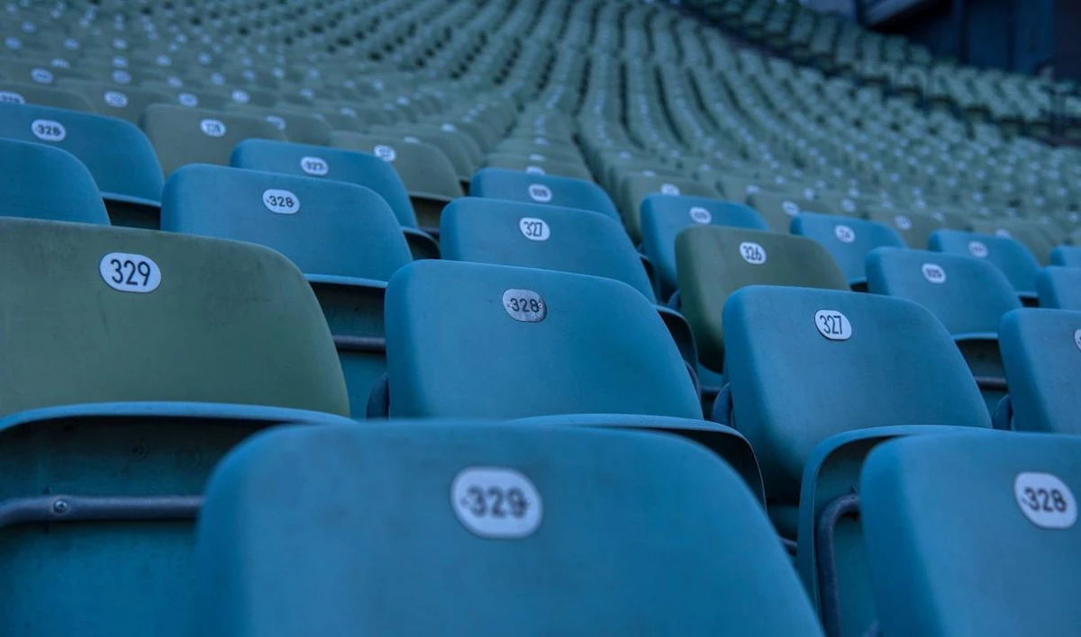 На матч Россия – Швеция пустят не более 5 тысяч болельщиков - tvspb.ru