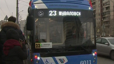 Петербург с помощью электробусов сэкономит до полумиллиарда рублей в год. Репортаж