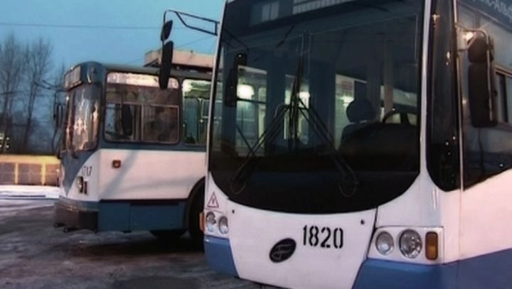Троллейбусы Петербурга поменяют маршруты в новогоднюю ночь - tvspb.ru
