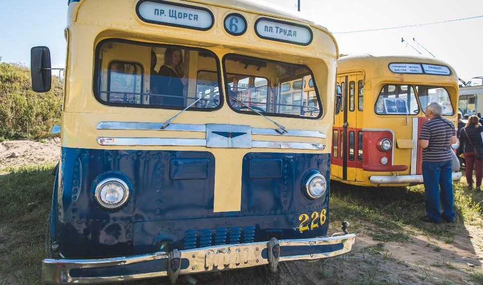 Старинный «синий троллейбус» покажут на выставке в Кронштадте - tvspb.ru