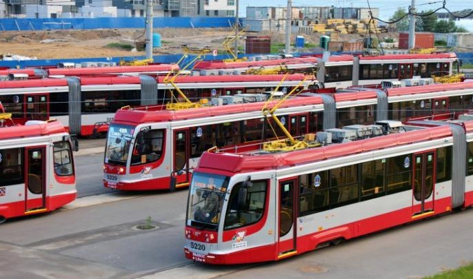 Вдобавок к «Чижику»: в Петербурге покажут первый трамвай «Львенок» - tvspb.ru
