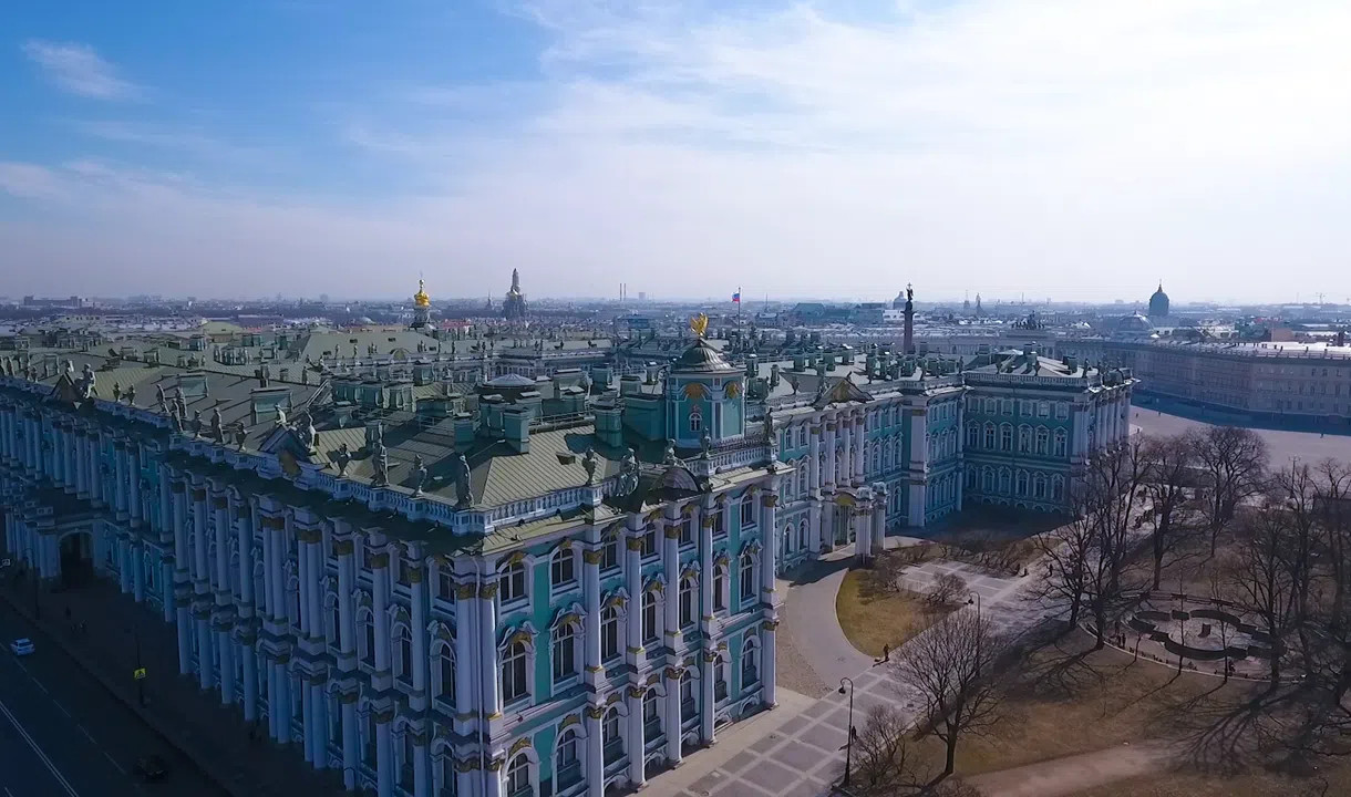 Зимний дворец вошел в тройку самых популярных дворцов мира | Телеканал Санкт -Петербург