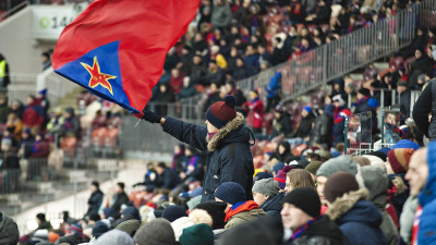 Участник драки между фанатами ЦСКА и «Зенита» в метро Петербурга получил условный срок