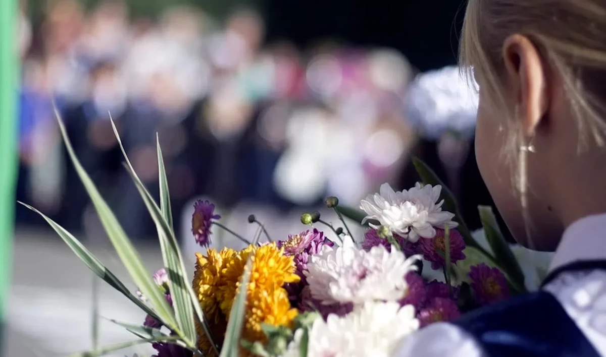 Флористы рассказали, ждать ли подорожания цветов перед Днем знаний - tvspb.ru