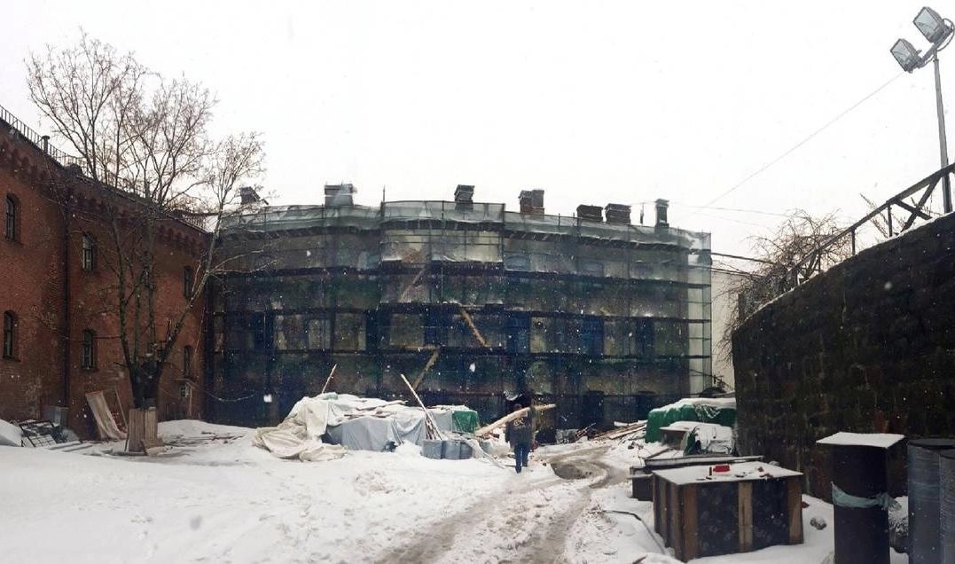 В здании тюрьмы Выборгского замка реставраторы нашли тайную комнату - tvspb.ru