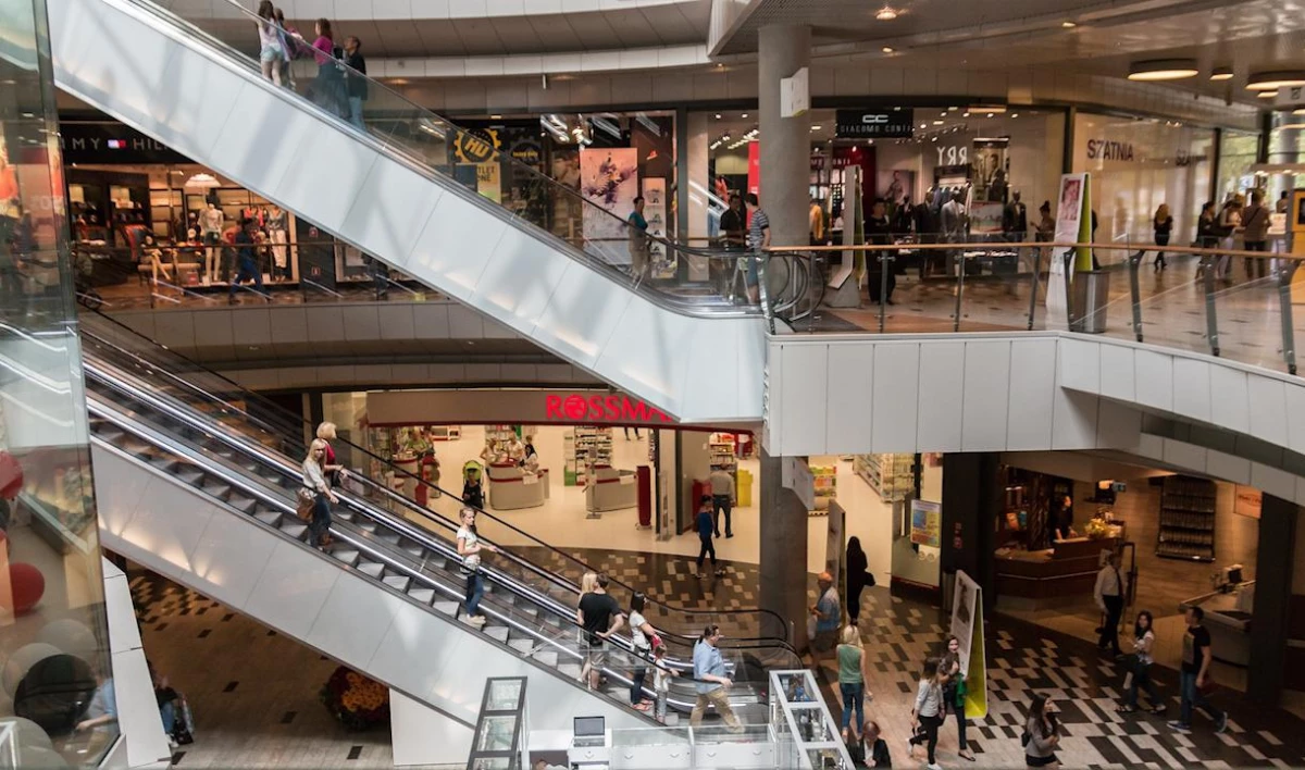 В Петербурге могут перенести открытие новых ТЦ - tvspb.ru