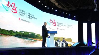 Путин предложил заключить мирный договор с Японией до конца года