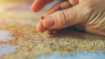 Все флаги в гости. Восстановление туристической отрасли может помочь выходу экономики Петербурга из кризиса