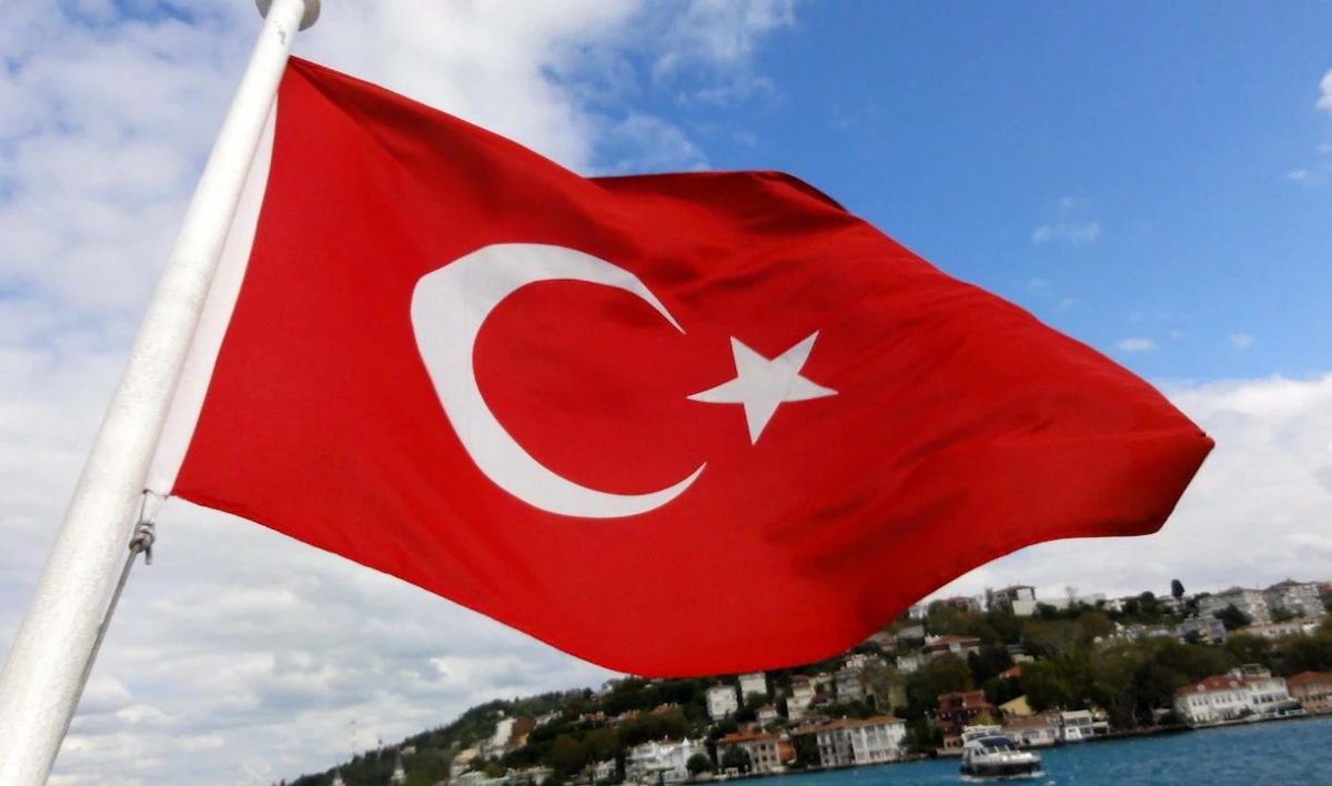 В Турции обязали носить маски в общественных местах - tvspb.ru