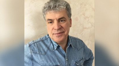 Павел Грудинин всё же сбрил проспоренные Дудю усы