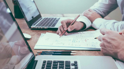 Правительство Петербурга организует онлайн-консультации с малым и средним бизнесом