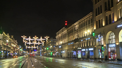 Как Петербург преображается к Новому году