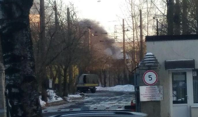 Очевидцы сообщают о пожаре в районе трамвайного депо на Литовской - tvspb.ru