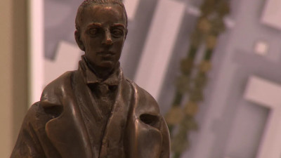 В Академии художеств выбрали лучшие проекты памятника Николаю Гумилеву в Кронштадте