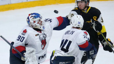 СКА проиграл «Авангарду» на турнире имени Николая Пучкова