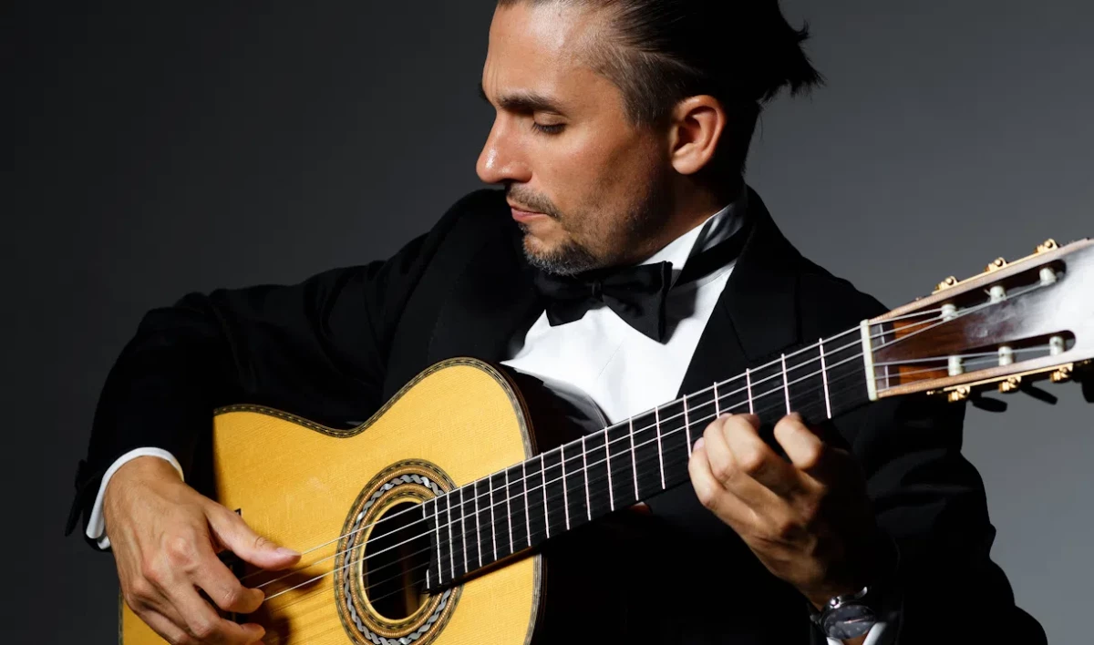 Артем Дервоед и Василий Степанов выступят во Дворце Белосельских-Белозерских - tvspb.ru