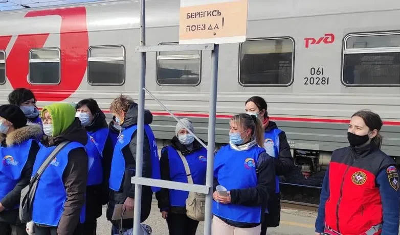 Политолог объяснил, кто мог высказаться против поддержки беженцев из Донбасса - tvspb.ru