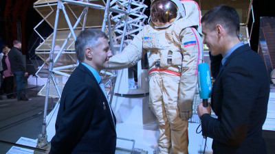 Космонавт Андрей Борисенко рассказал о «дедушке» современных скафандров