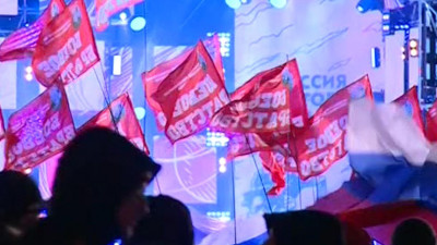 Гости концерта на Манежной площади: Мы любим Крым, там люди наши