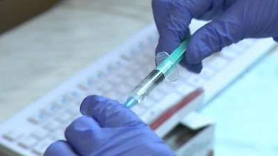 Массовая вакцинация от коронавируса в Петербурге может начаться в конце года