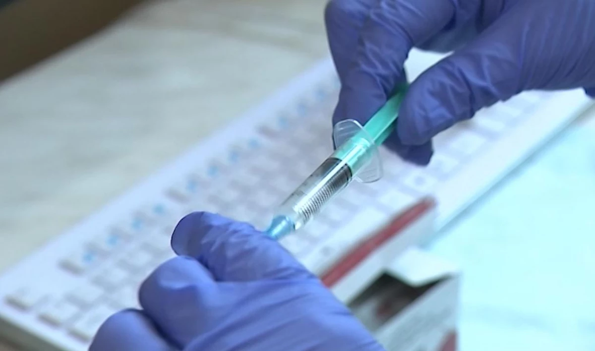 Мариинская больница приостановила набор добровольцев для испытания вакцины от COVID-19 - tvspb.ru