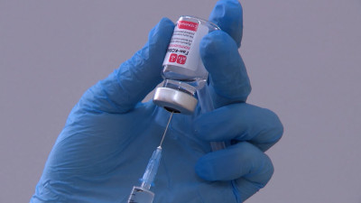 Почти 7 тысяч петербургских пенсионеров вакцинировались от COVID-19 на дому