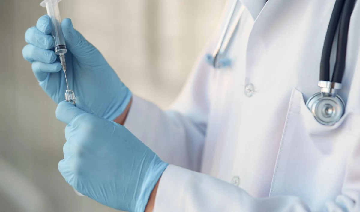 Ведущий эпидемиолог Китая высоко оценил российскую вакцину от COVID-19 - tvspb.ru