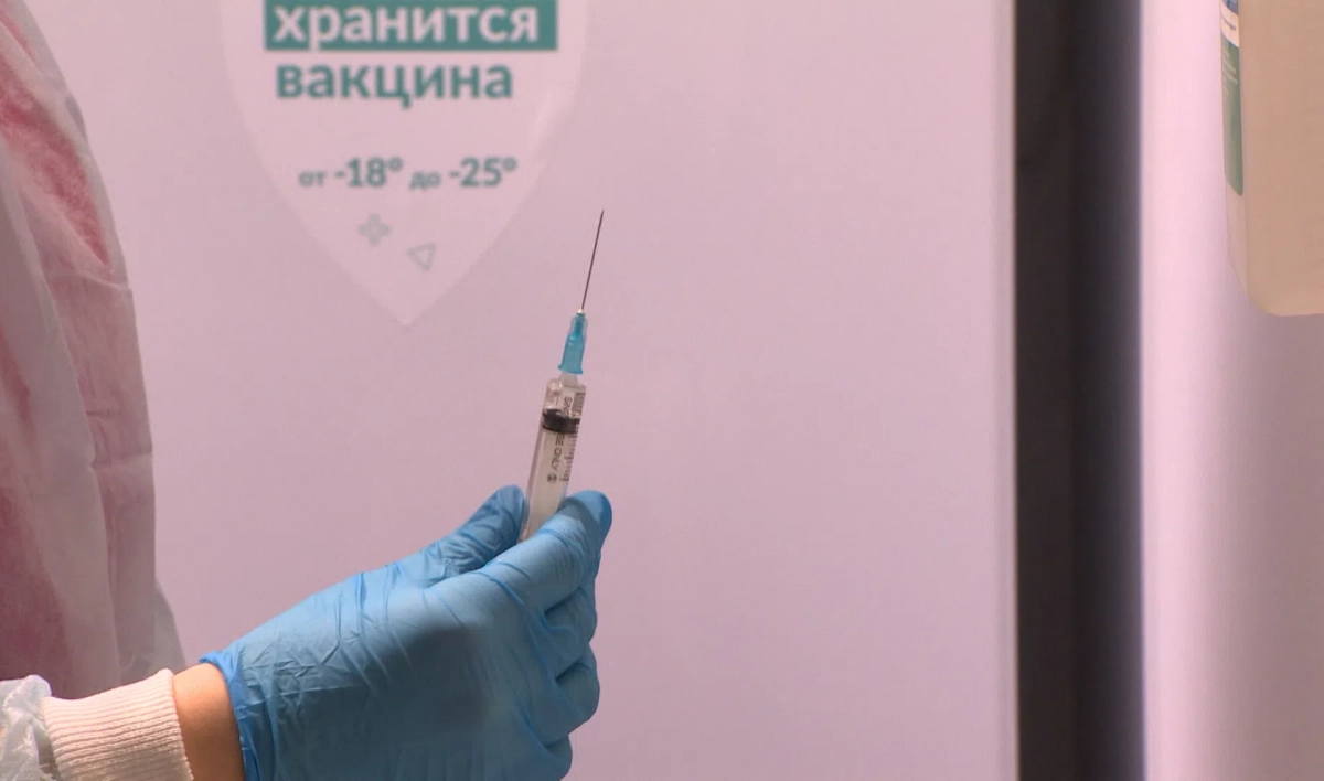 Почти 67% взрослых петербуржцев сделали прививки от коронавируса - tvspb.ru