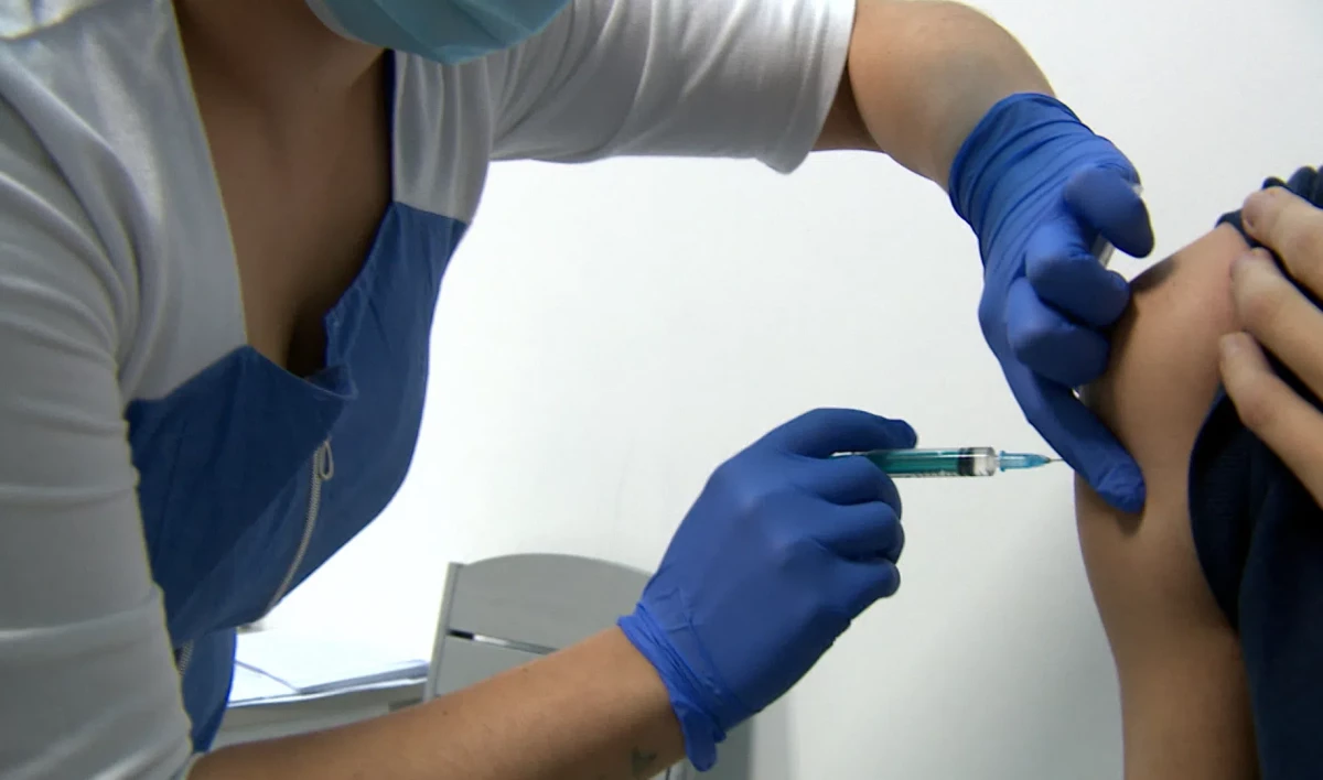 Свыше 6 тысяч петербуржцев прошли полный цикл вакцинации от COVID за сутки - tvspb.ru