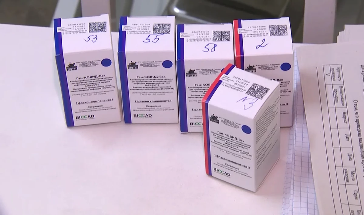 За сутки полный цикл вакцинации от COVID прошли почти 8 тысяч петербуржцев - tvspb.ru