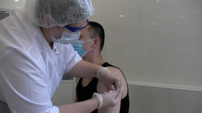 115 тысяч военнослужащих ЗВО полностью прошли вакцинацию от коронавируса