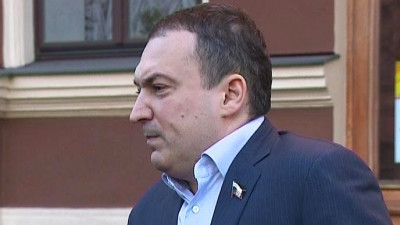 Законодательное собрание Петербурга попросило лишить мандата депутата Госдумы Романа Ванчугова