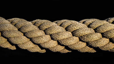 В пещере во Франции обнаружили части самой древней веревки на Земле