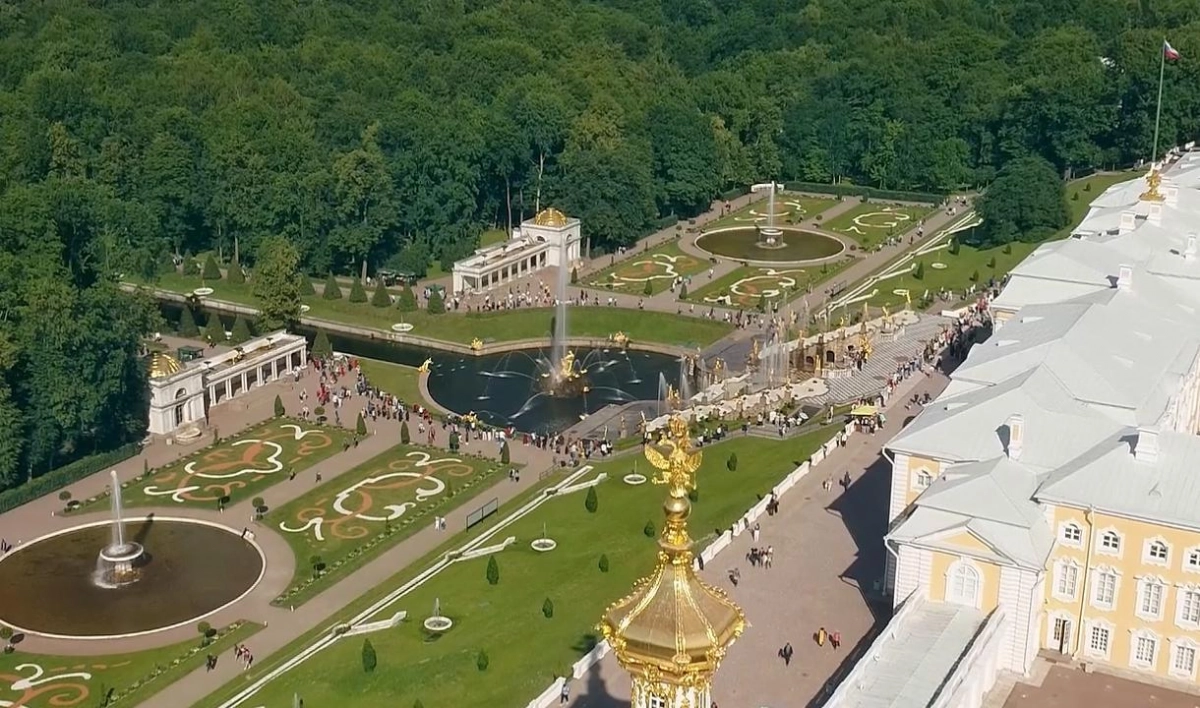 На третий этап реставрации Верхнего сада Петергофа выделят более 375 млн рублей - tvspb.ru