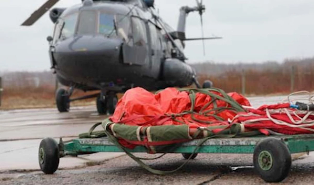 Летчики Ленинградской армии отработали тушение лесных пожаров - tvspb.ru