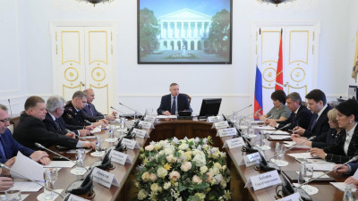 Александр Беглов предупредил подчиненных о наказании за коррупцию при госзакупках