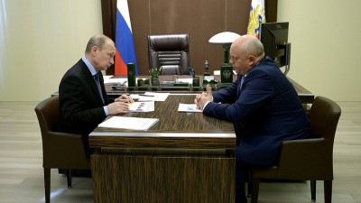 Путин подписал указ об отставке губернатора Омской области Назарова