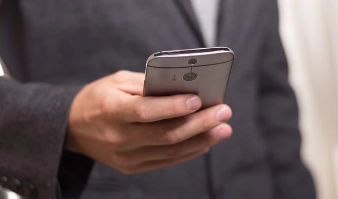 Специалисты обнаружили вирус, который перехватывает звонки для кражи денег - tvspb.ru