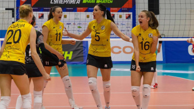 «Ленинградка» лидирует в женской Суперлиге