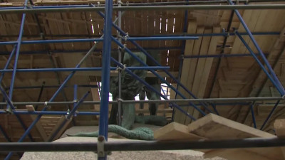 С памятника Петру Первому демонтируют строительные леса