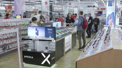 Российские ритейлеры вернули скидки на технику