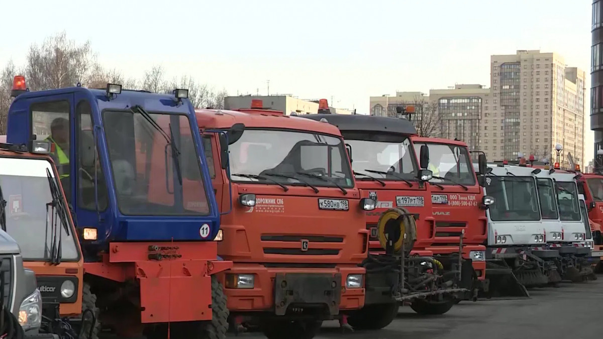 Петербуржцам рассказали, куда сообщать о некачественной работе уборочной  техники | Телеканал Санкт-Петербург